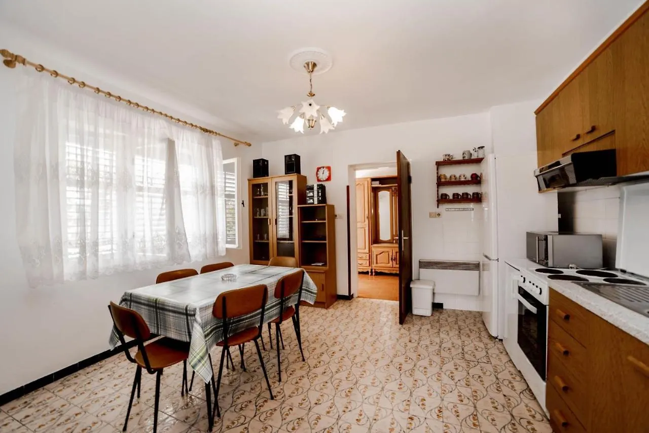 Apartments Jasko 2896 Barbat na Rabu 0*,  Croatia