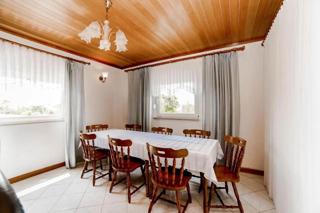 Apartments Jasko 2896 Barbat na Rabu Croatia