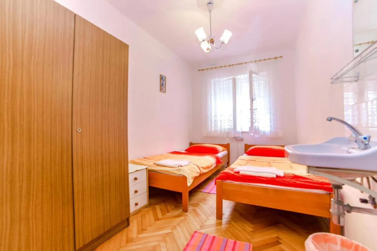 Apartments Jasko 2896 Barbat na Rabu