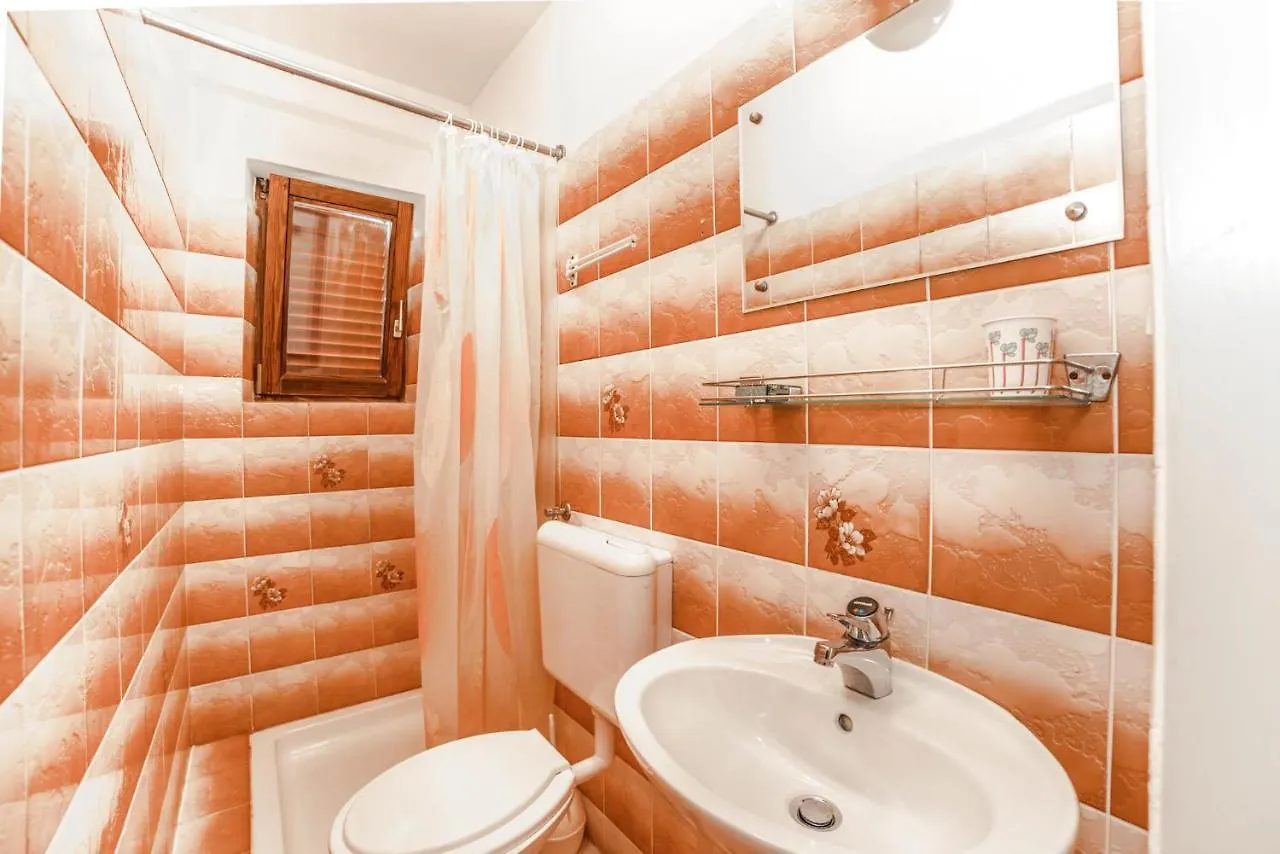Apartments Jasko 2896 Barbat na Rabu Croatia